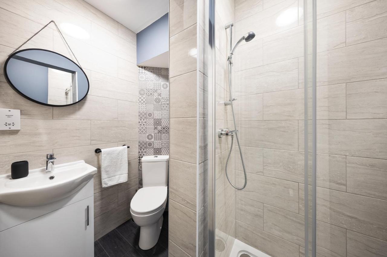 7 Bedroom House Ensuite Rooms, Fully Equipped Kitchen, Free Wifi, Tvs In All Rooms City Centre Close To A46 Inspire Homes Ковентри Экстерьер фото